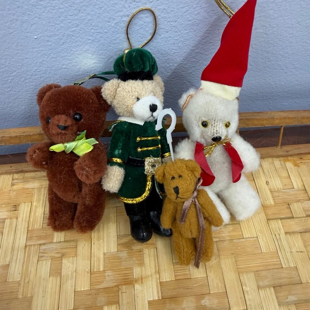 Vintage Jointed Plush Bear Ornaments 2”-4” Lot of 4  1980’s Dakin Toy Solder